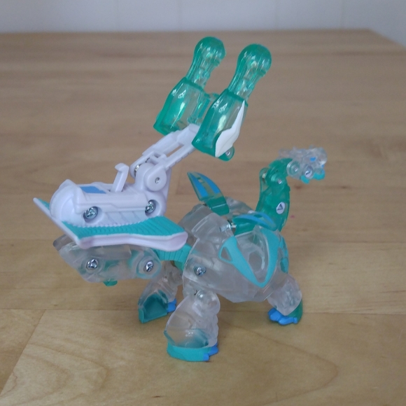 BAKUGAN Ramparian Ultra Translucent Armored Alliance Geogan Rising W/Battle Gear - Picture 7 of 10